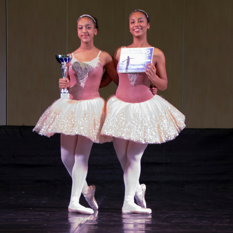 Ballet-dream-school_concorso-ballando-sotto-la-pioggia_danza-classica_duo